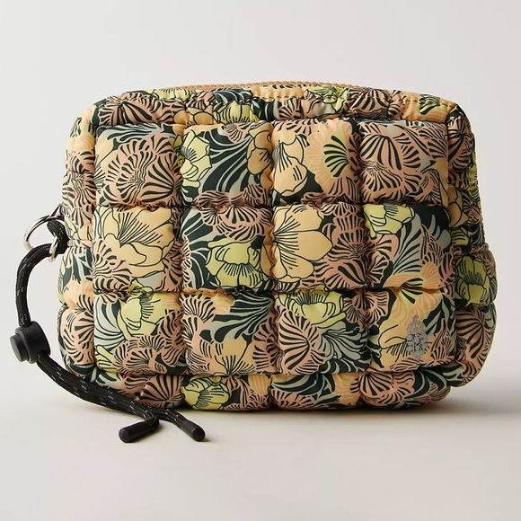 FP Movement by Free People Handbags - Free People Movement Printed Mini Case, NWT, Dense Floral Print, SOLD OUT PRINT